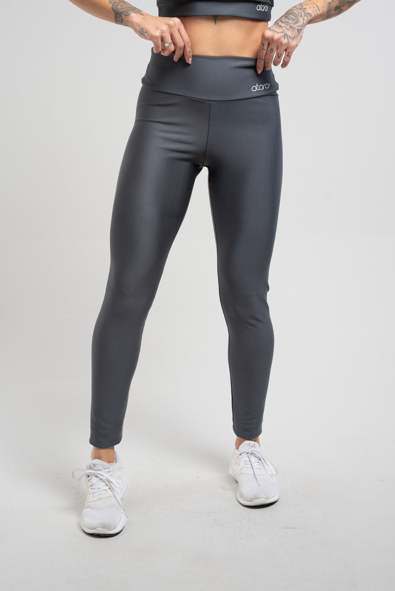 Legging Básica Lisa Chumbo - atarafitness