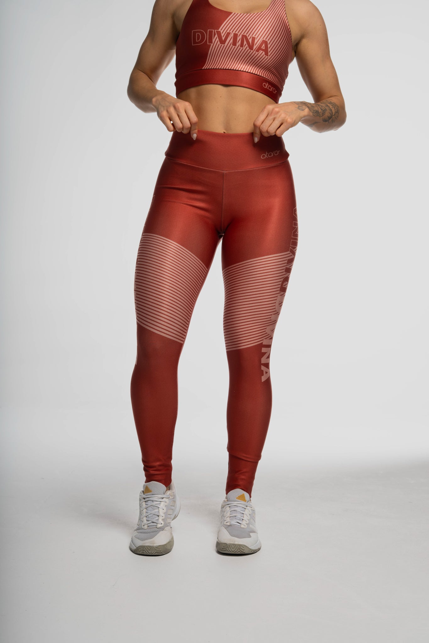 Legging Estampa Localizada Listra Lateral Marrom - atarafitness