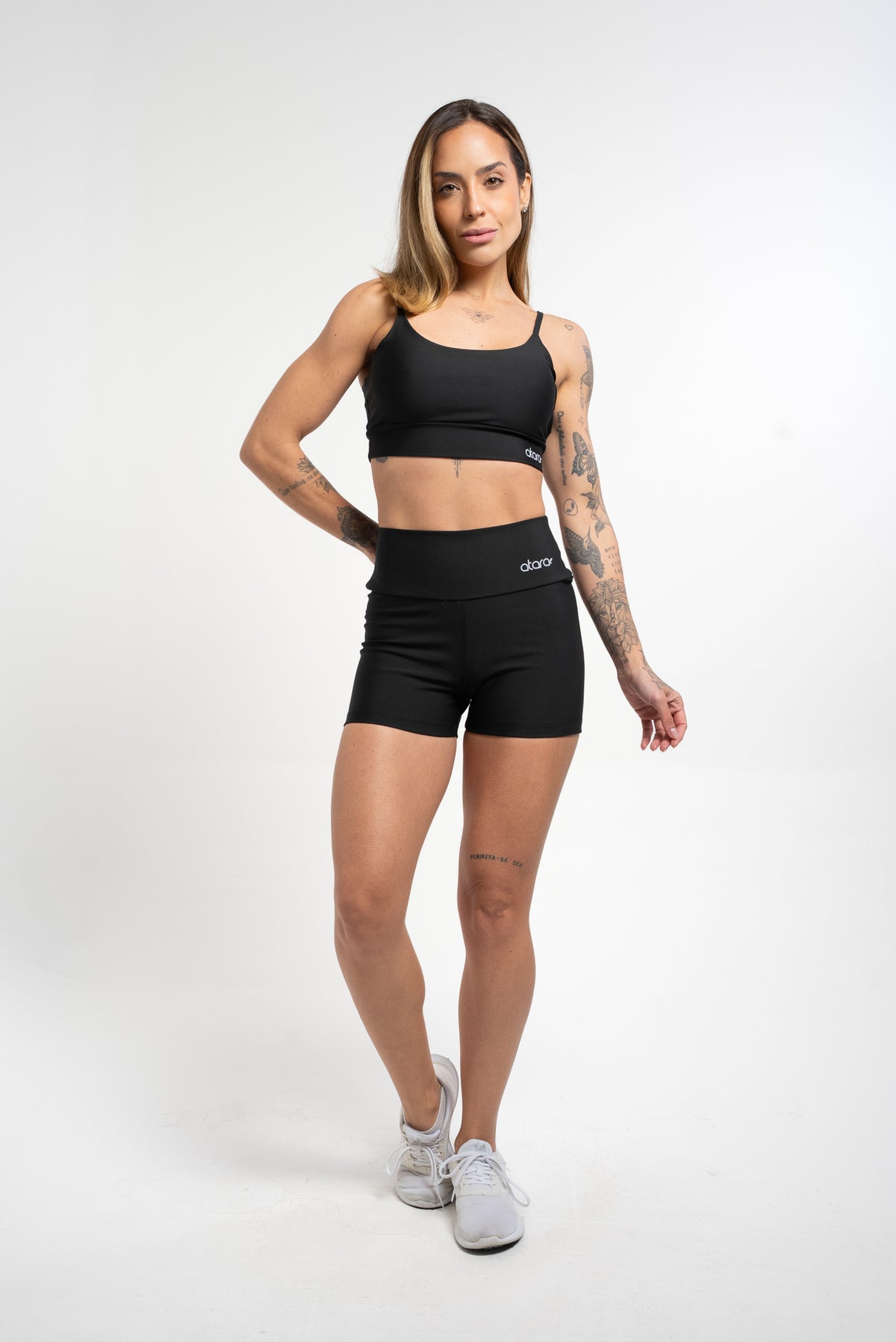 Shorts Preto Liso Básico - atarafitness